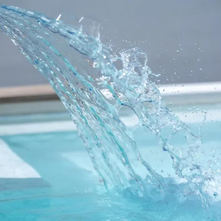 Apartment Wave With A Pool - Ae1551